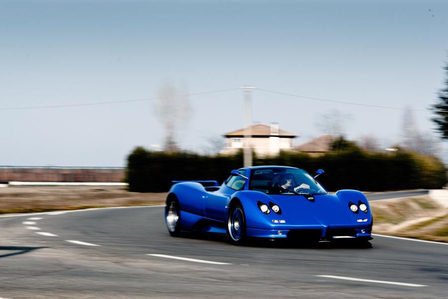  Pagani Zonda C12 S 2000 года  (фото 9 из 17)